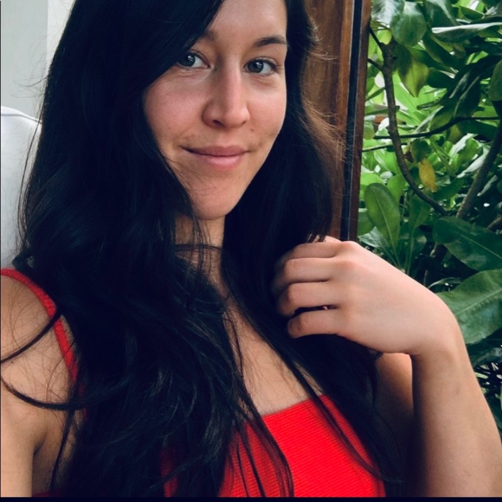 Meet your Posher, Liz